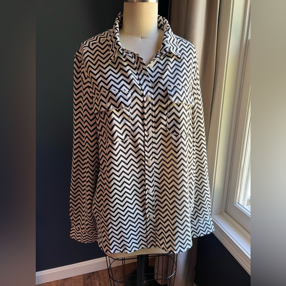 American Eagle Chevron Button Down Blouse - image 1